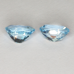 4.89ct Coppia Topazio Blu taglio ovale 8.9x7.1mm