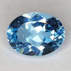 4.02ct Blauer Topas ovalschliff 10.9x8.3mm