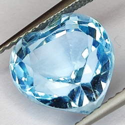 5.33ct Topazio Blu taglio cuore 10.2x10.1mm