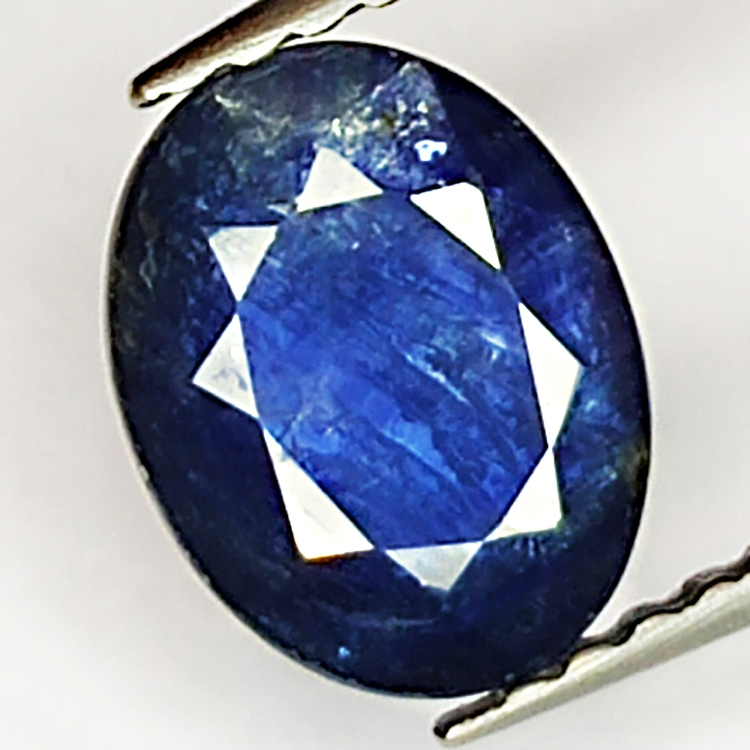 1.45ct Bleue Saphir coupe ovale 7.9x6.0mm