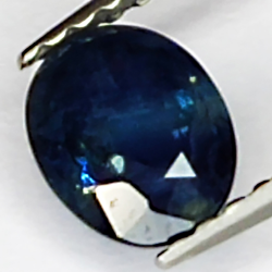 0.78ct Bleue Saphir coupe ovale 6.0x4.9mm