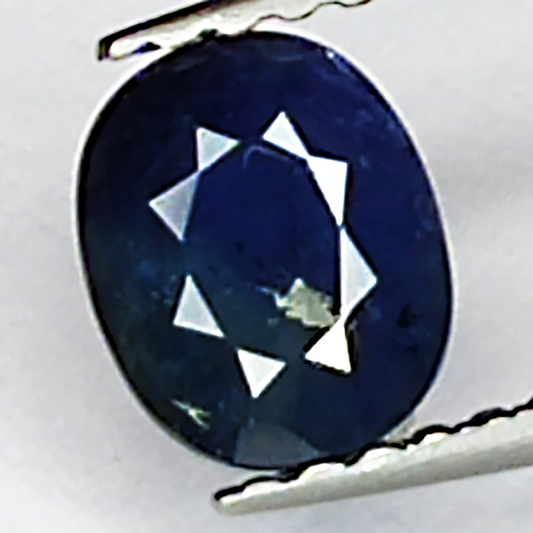 0.83ct Bleue Saphir coupe ovale 6.0x5.0mm