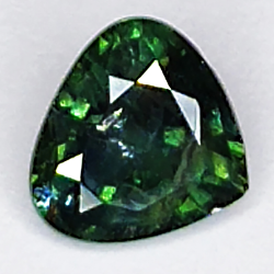 1.08ct Grüner Saphir birnenschliff 6.6x6.1mm