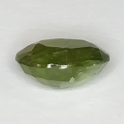 6.29ct Saphir vert coupe ovale 9.1x7.5mm