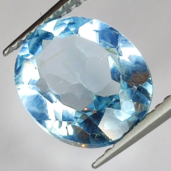 3.82ct Topazio Blu taglio ovale 10.8x8.9mm