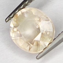 1.14ct Saphir Blanc coupe ovale 6.0x5.3mm