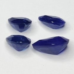 1.91ct Saphir Bleu coupe poire 6.9x4.3mm 4pz