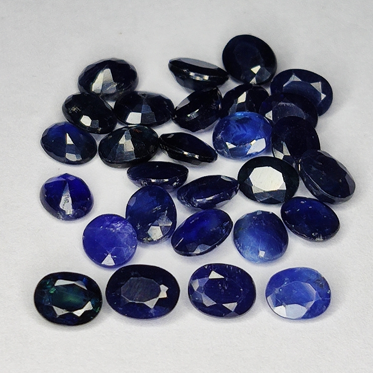 14.41ct Saphir Bleu coupe ovale 5x4mm 28pcs