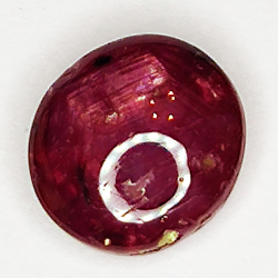 3.03ct Rubis Étoilé cabochon ovale 8.5x7.8mm