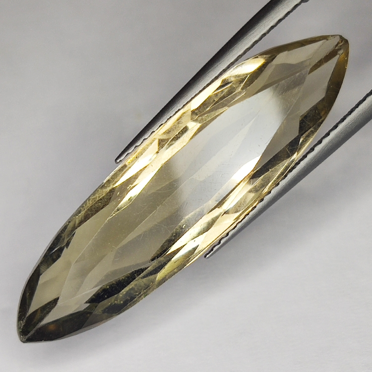 16,57ct Rauchquarz marquiseschliff 34x9mm