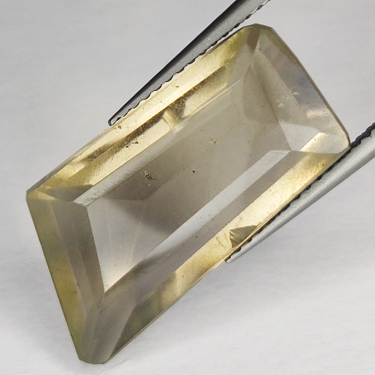 9,95ct Rauchquarz Fancyschliff 21x11mm