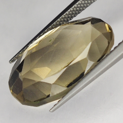 10.06ct Quartz Fumé coupe ovale 18x11mm