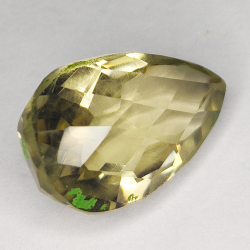 18.20ct Quartz Fumé coupe poire 20x13mm