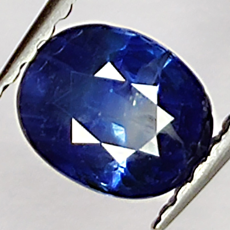 0.94ct Saphir Bleu coupe ovale 6x4mm