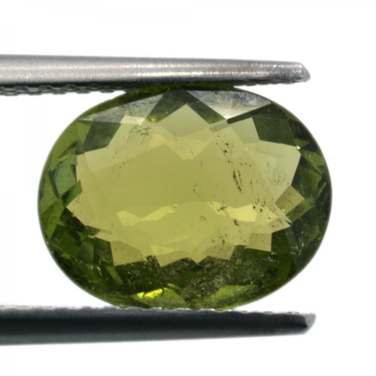 Tourmaline ovale de 2,82 ct, taille 10,28x8,24 mm