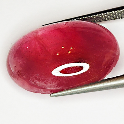 12.04ct Rubin cabochon oval 17.0x12.2mm