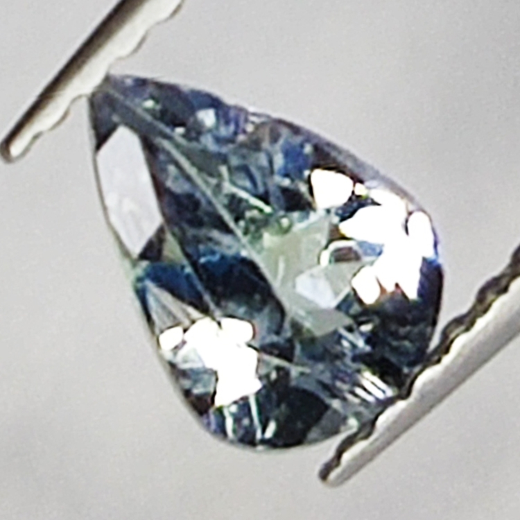 0.71ct Tansanit birneschliff 7.1x5.0mm