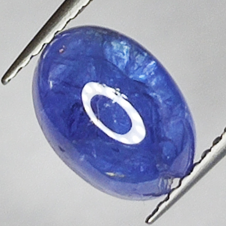 2.75ct Tansanit cabochon oval 9.5x6.8mm