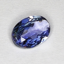 0.81ct Tanzanite coupe ovale 6.8x4.9mm