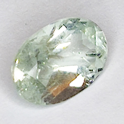 1.34ct Acquamarina verde taglio ovale 8.8x5.9mm