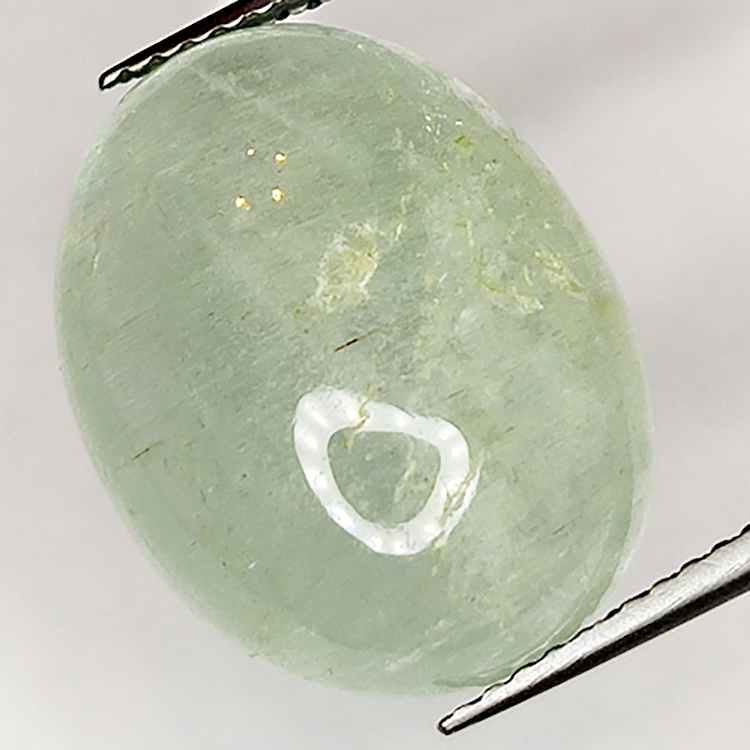 13.18ct Acquamarina Verde cabochon ovale 17.6x13.4mm