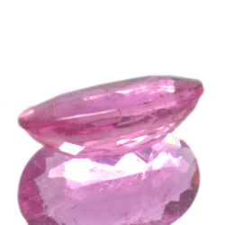 1,80 ct Trumaline Ovalschliff 10,29 x 6,65 mm