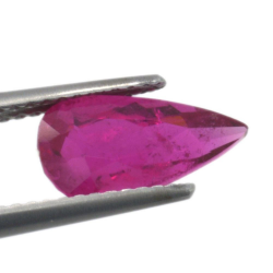 1,95 ct Trumaline Rubellite Taille Ovale 11,71x6,24 mm