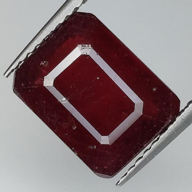 Emerald cut ruby 5.80ct