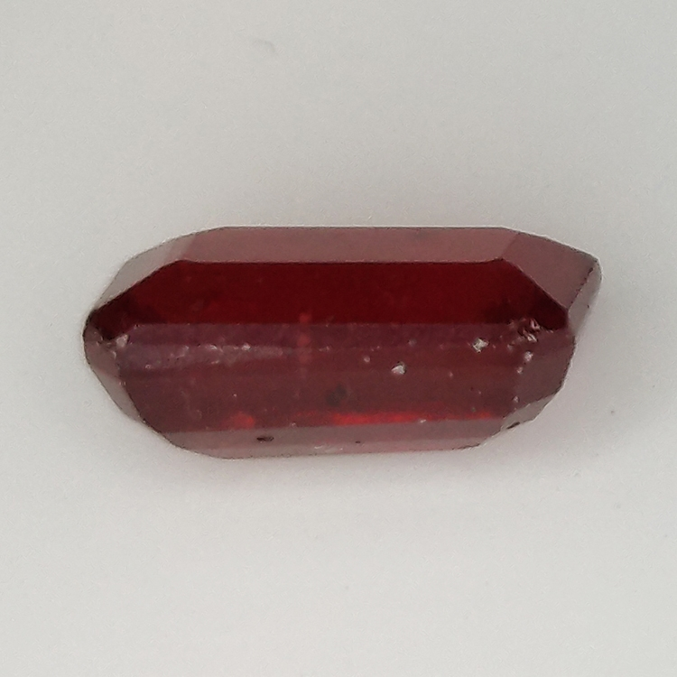 Rubino taglio smeraldo 3.10ct