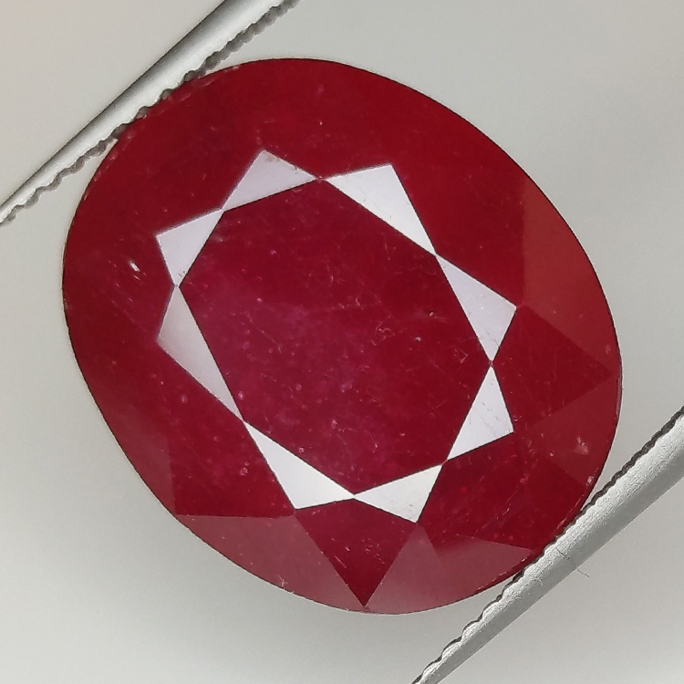 Rubin im Smaragdschliff 18,96ct