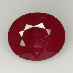 Rubino taglio smeraldo 13.72ct