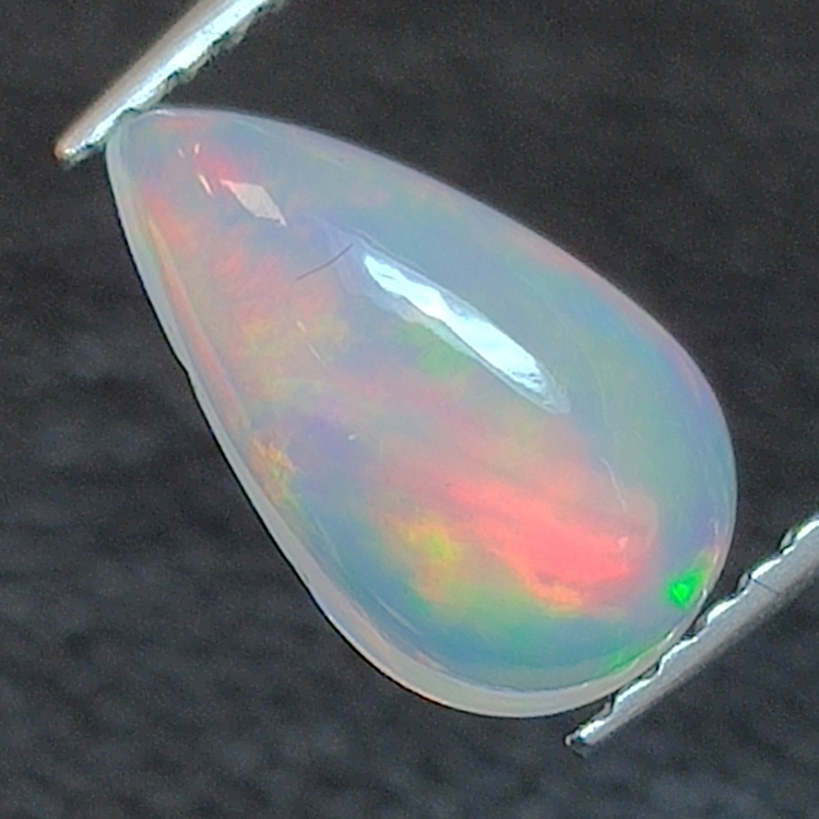 Äthiopischer Opal im Birnenschliff 1,19ct