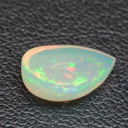 Opale éthiopienne taille poire 1.74ct