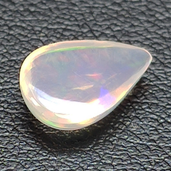 Ethiopian pear-cut opal 1.25ct