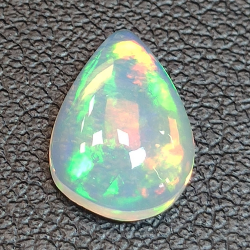 Ethiopian pear-cut opal 1.78ct