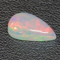 Ethiopian pear-cut opal 1.25ct