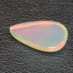 Ethiopian pear-cut opal 1.25ct