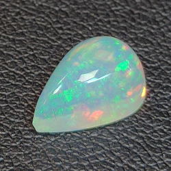 Ethiopian pear-cut opal 1.75ct