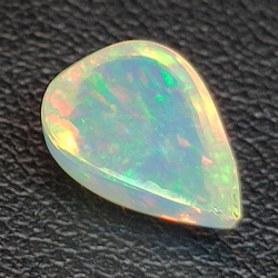 Ethiopian pear-cut opal 1.75ct