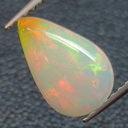 Ethiopian pear-cut opal 1.07ct