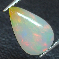 Ethiopian pear-cut opal 1.07ct