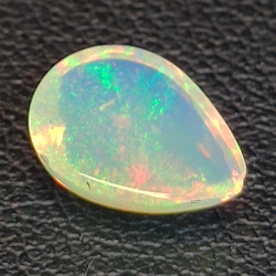 Äthiopischer Opal im Birnenschliff 1,17ct