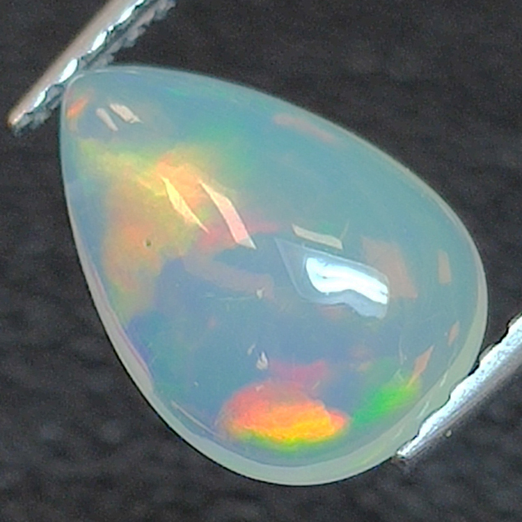 Äthiopischer Opal im Birnenschliff 1,20ct