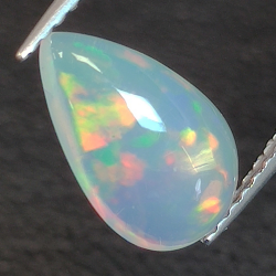 Äthiopischer Opal im Birnenschliff 1,20ct