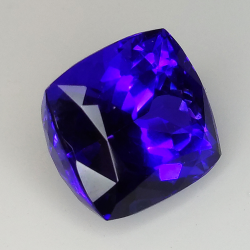 Tanzanite rectangulaire taille coussin 6.99ct