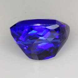 Tanzanite rectangulaire taille coussin 6.99ct