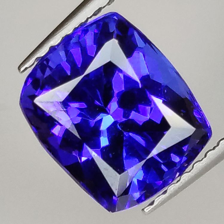 Tanzanite rectangular cushion cut 3.31ct