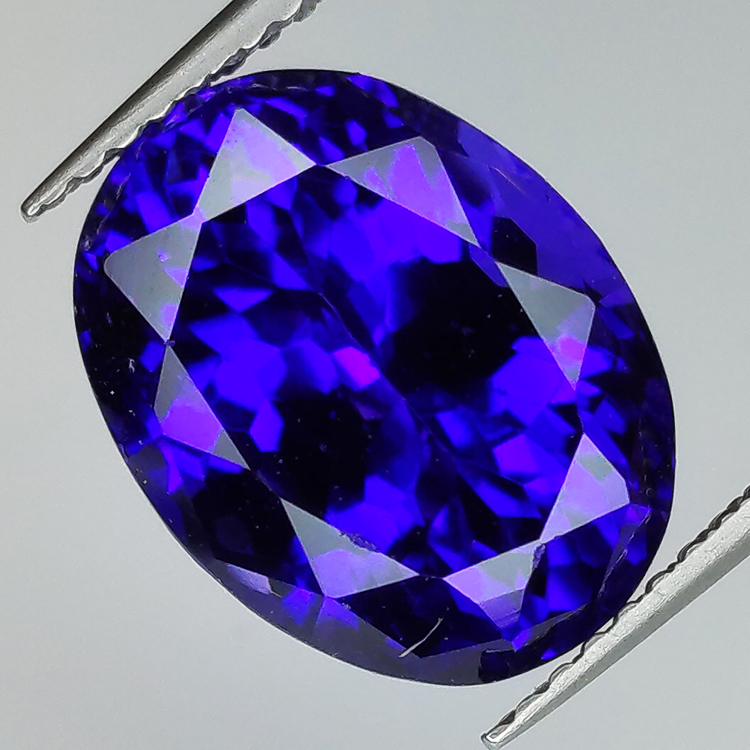 Tanzanite oval cut 7.35ct