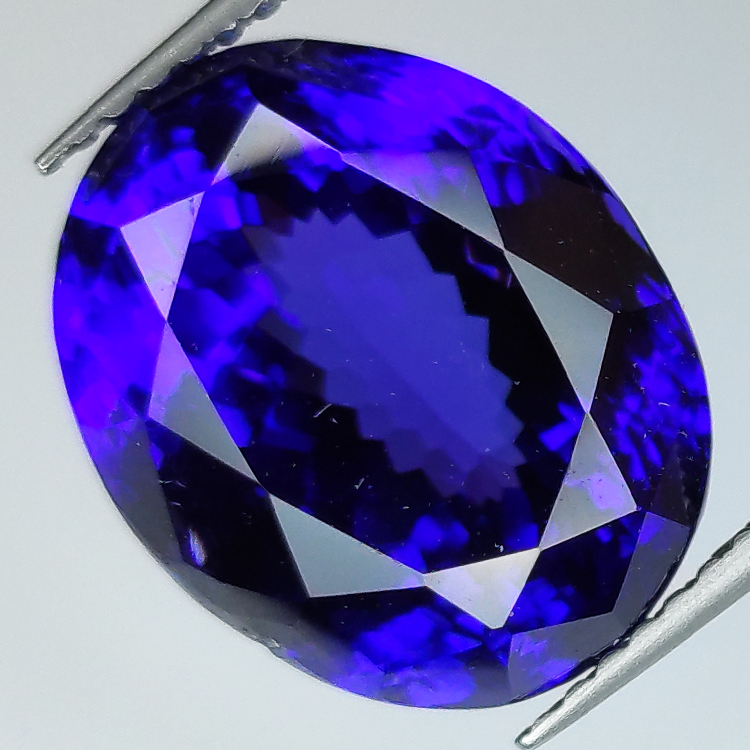 Tanzanite taglio ovale 10.03ct