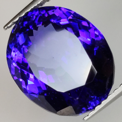 Tanzanite taille ovale 6.74t